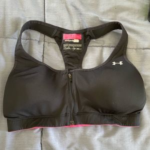 Under Armour Front Zip Sports Bra